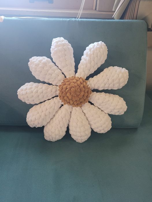 Daisy Pillow